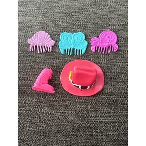 Barbie Miscellaneous Accessories Combs Cowboy Hat One Ski Boot